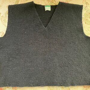 United Colors of Bennetton felted wool vest. Wms Med. Black.
